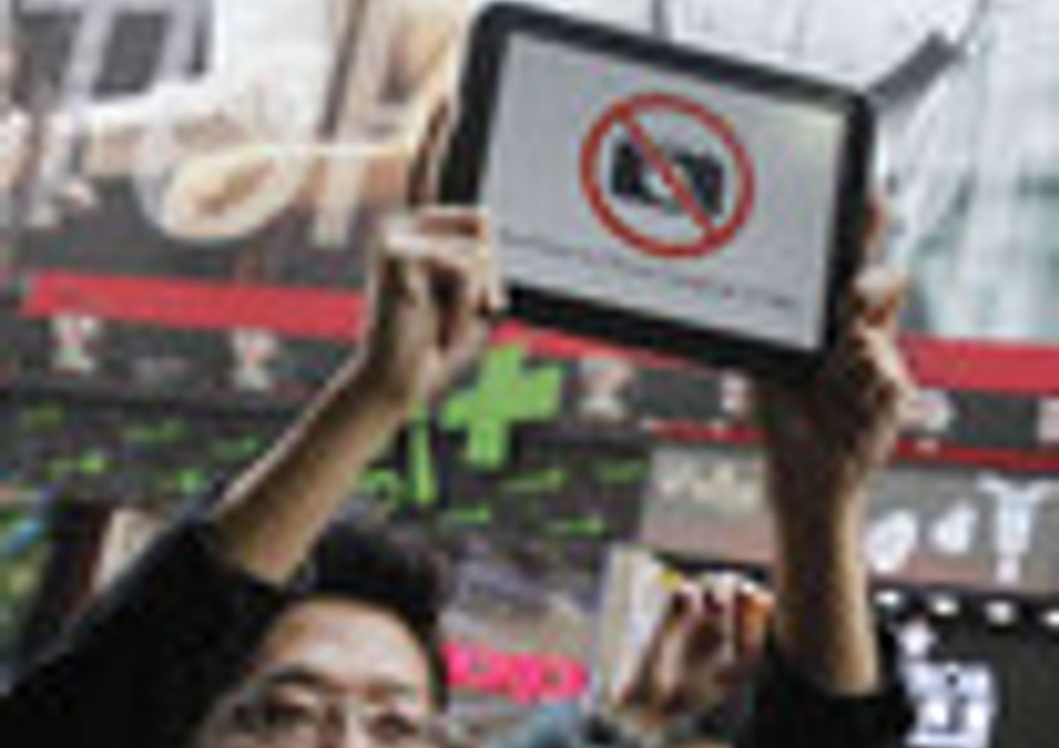 D&G chiede scusaagli abitanti di Hong Kong