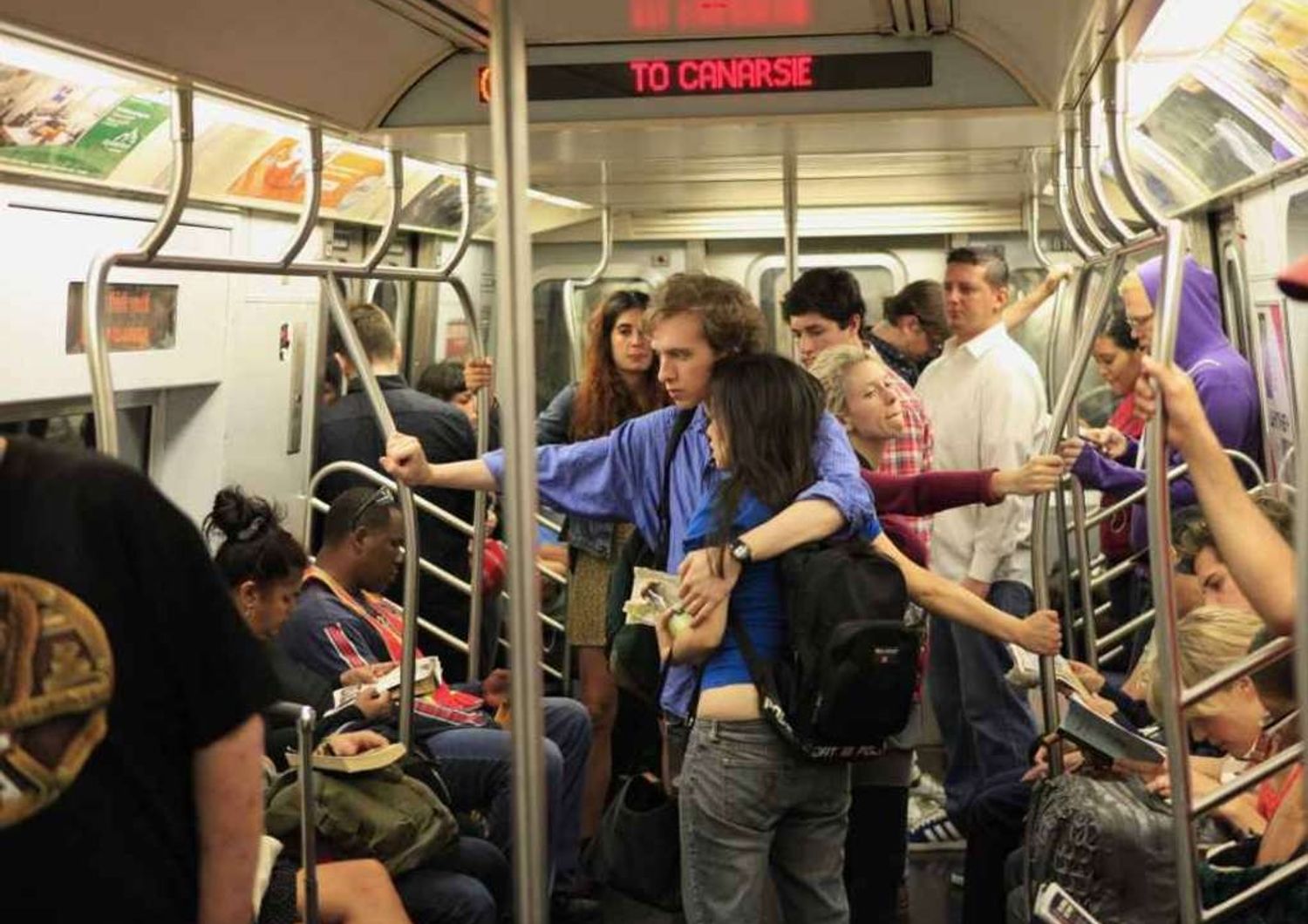 "I terroristi colpiranno le metro' di Parigi e New York"