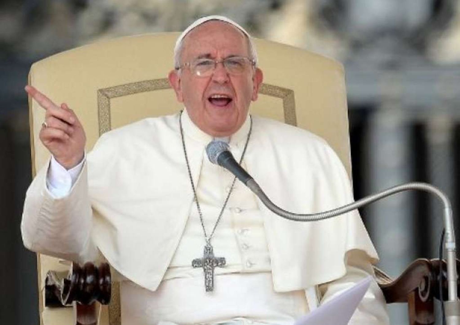 Pedofilia: tolleranza zero del Papa,&nbsp; cacciato il vescovo del Paraguay
