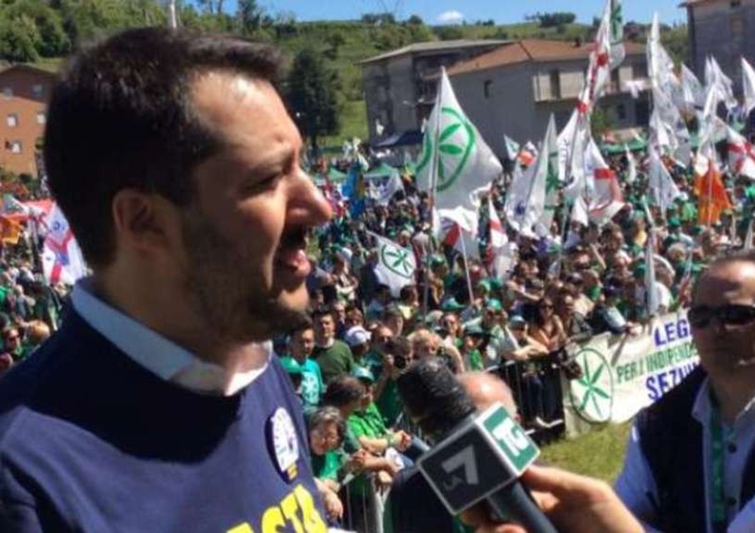 Lega: Salvini segretario fino a dicembre 2016