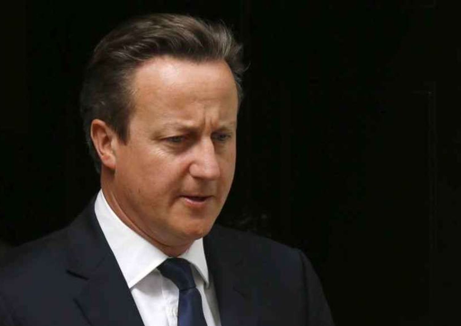 Aereo abbattuto: Cameron a Francia, no a vendita navi alla Russia
