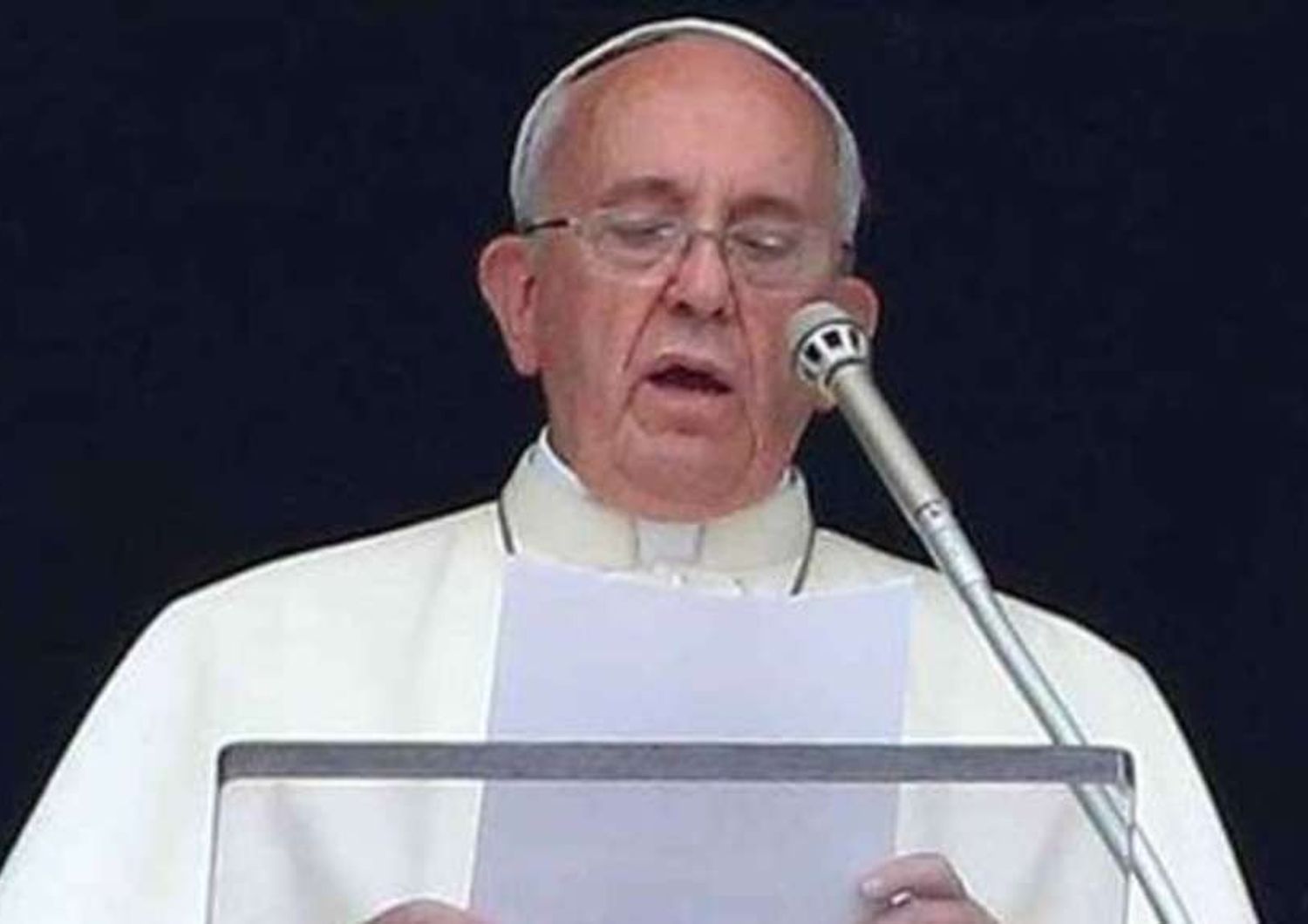 Papa attacca i preti pedofili. "Usero' il bastone come Gesu'"