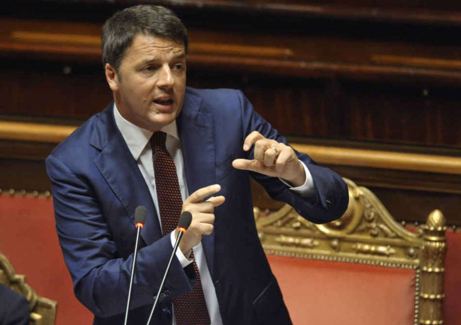 Lavoro: Renzi tira dritto "Non e' tempo di compromessi"