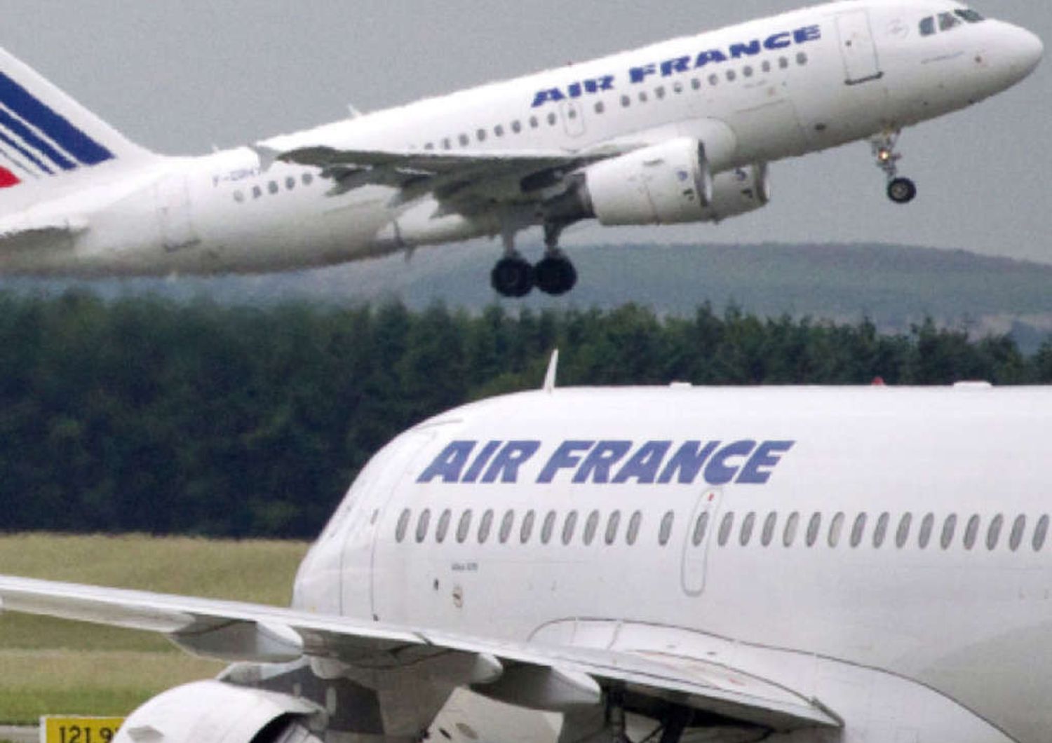Francia: sciopero dei piloti Air France, caos e crollo del titolo