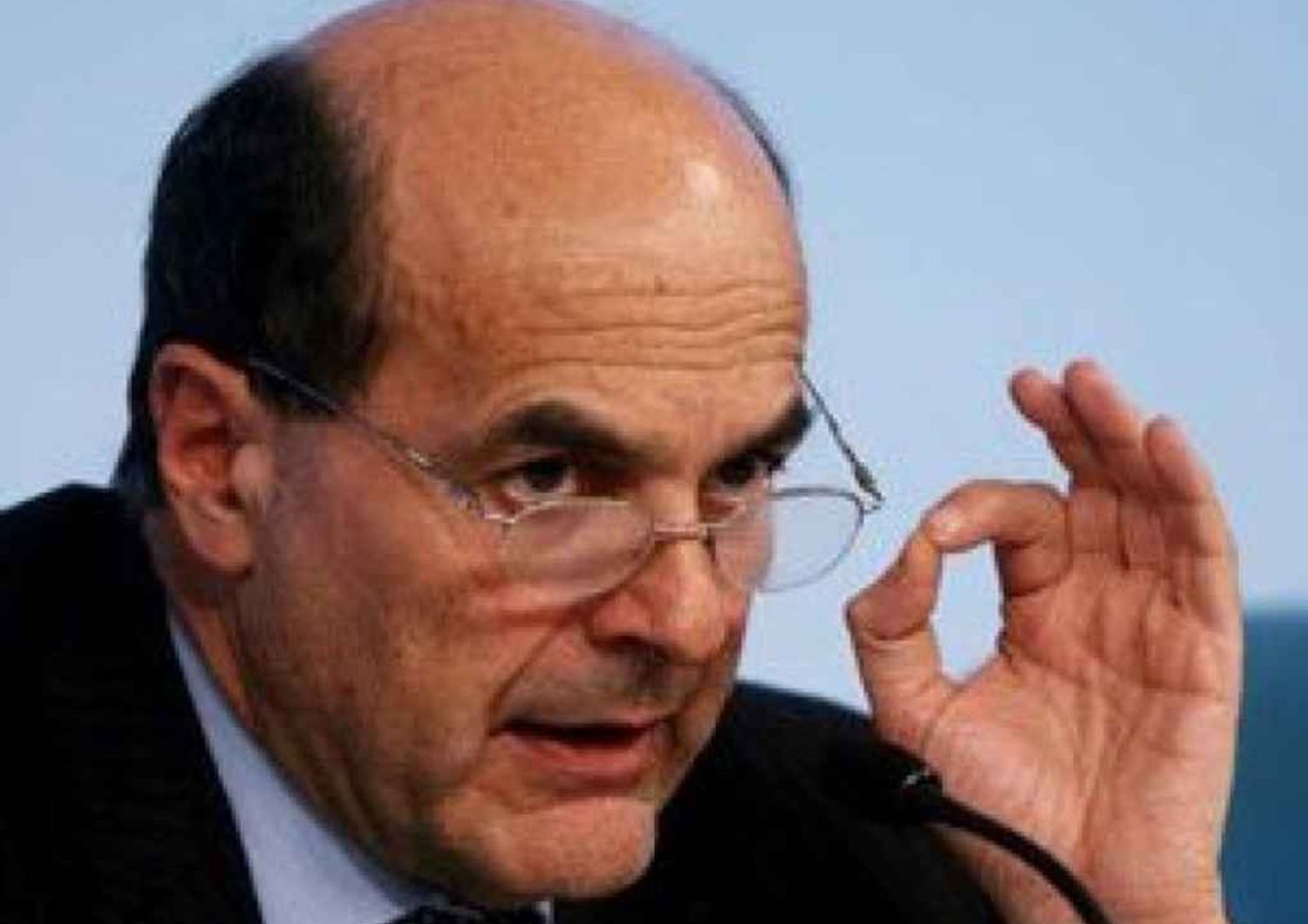 Pd: il 'ritorno del giaguaro', Bersani "al premier chiedo rispetto"