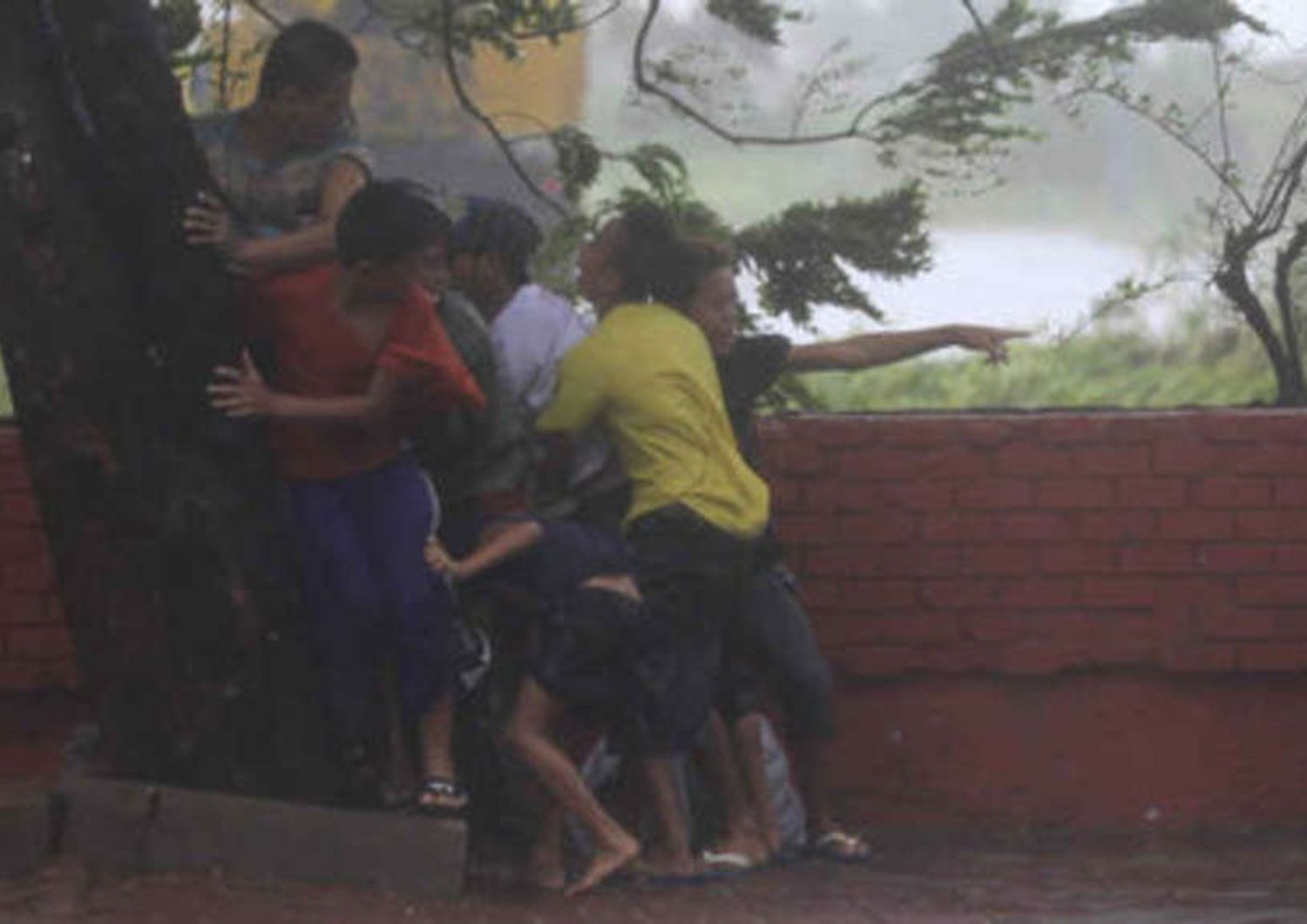 Il tifone Rammasun flagella capitale Filippine, almeno 11 morti - foto