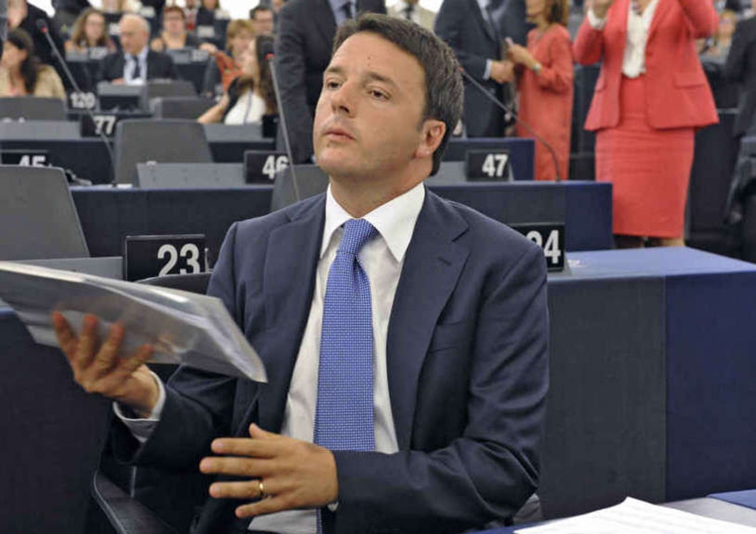 Ue: Renzi, l'Italia chiede solo rispetto
