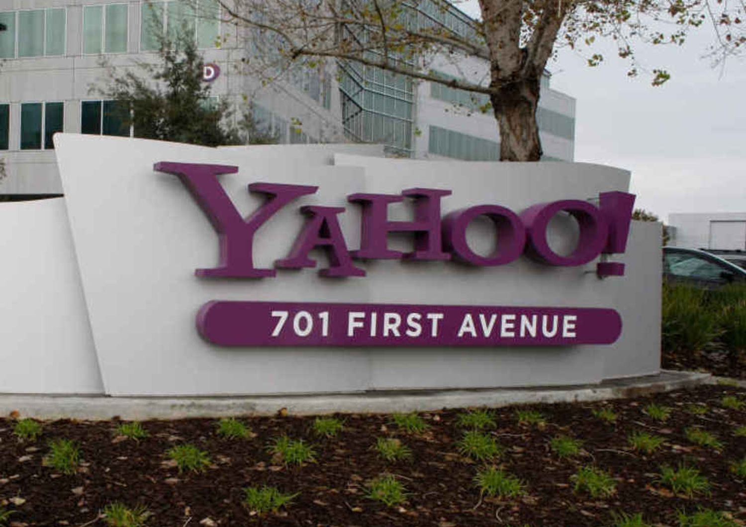 Top manager donna di Yahoo denunciata per molestie a una collega
