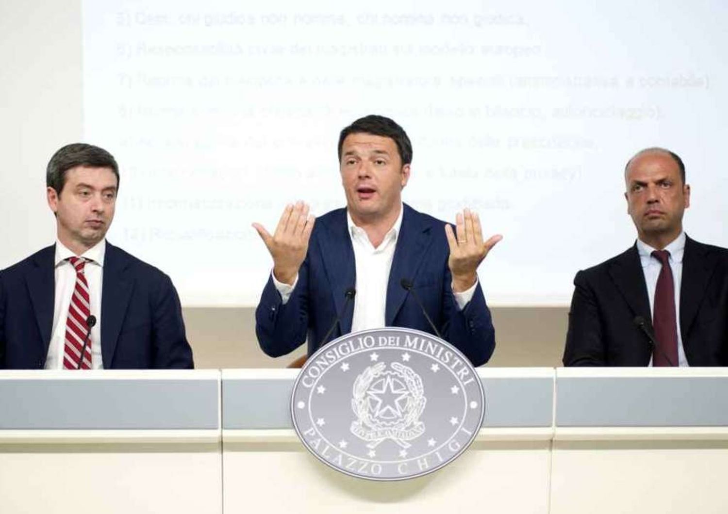 Renzi,riforma giustizia in 12 punti "Via a processo civile telematico"