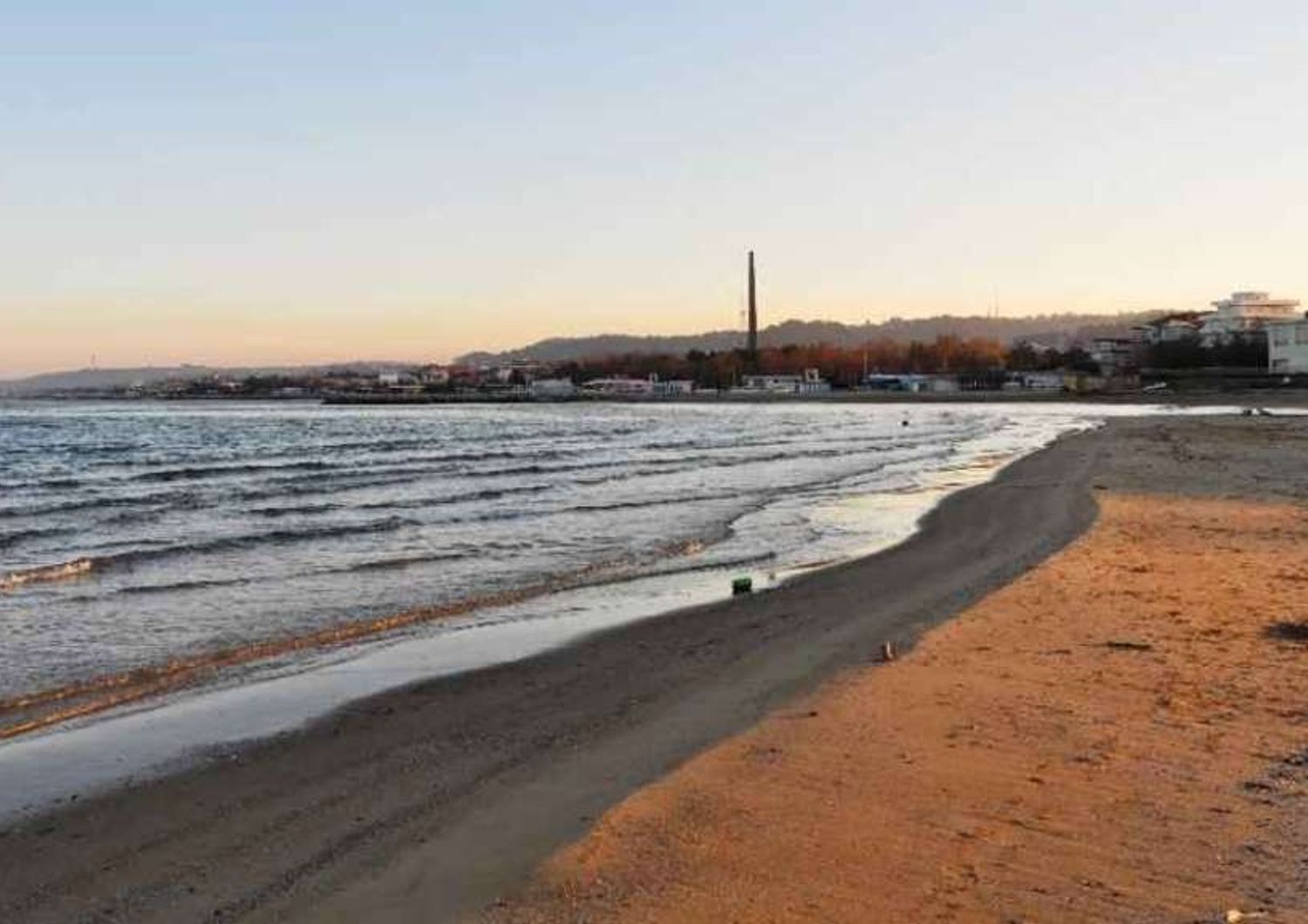 Pescara, trovato il cadavere di un uomo sulla spiaggia