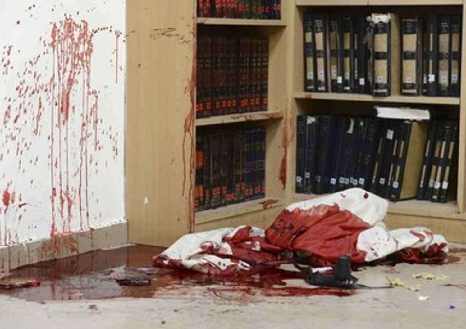Terrore e morte a Gerusalemme Quattro massacrati in sinagoga