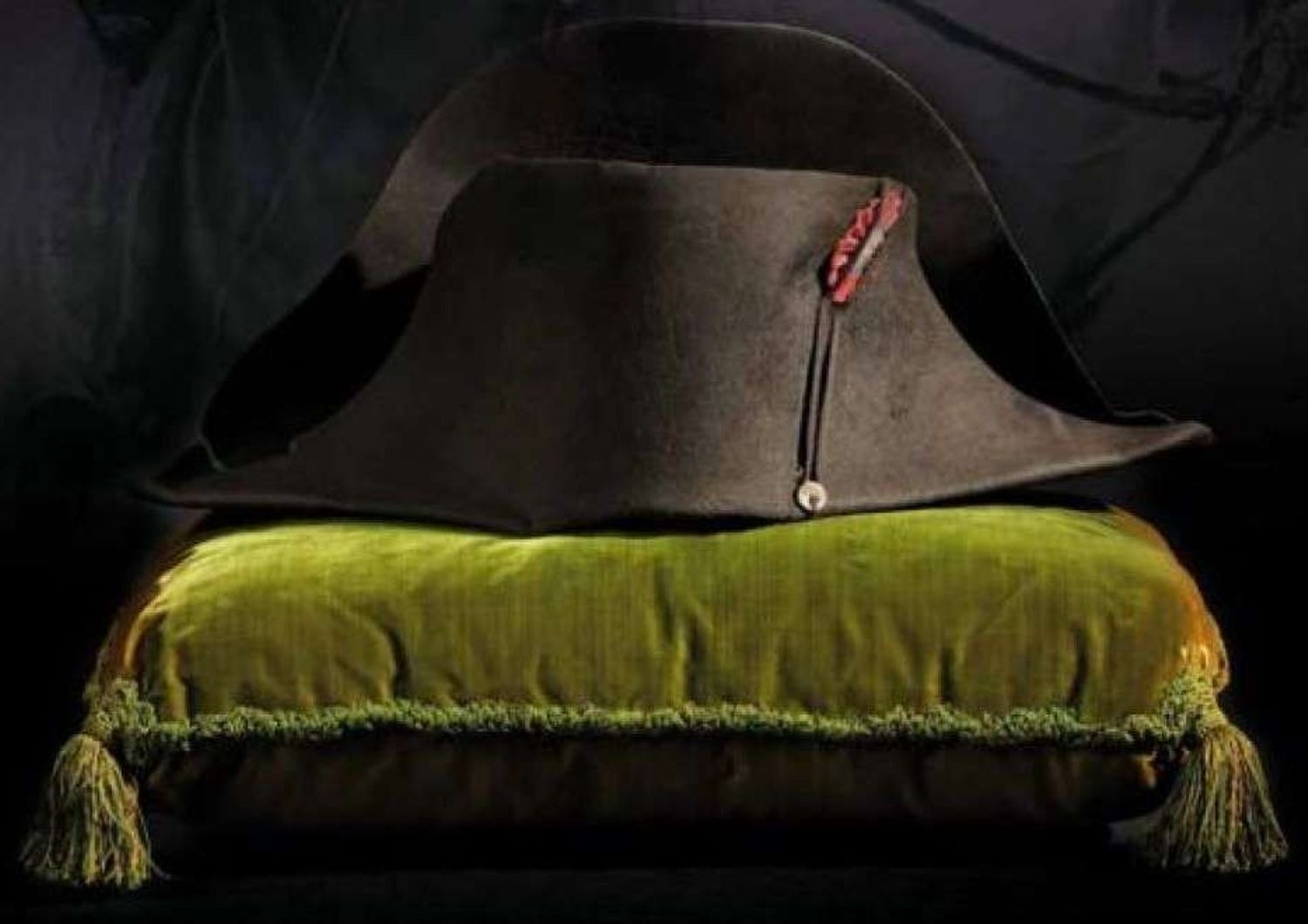 Francia: cappello di Napoleone venduto all'asta 1,8 milioni di euro
