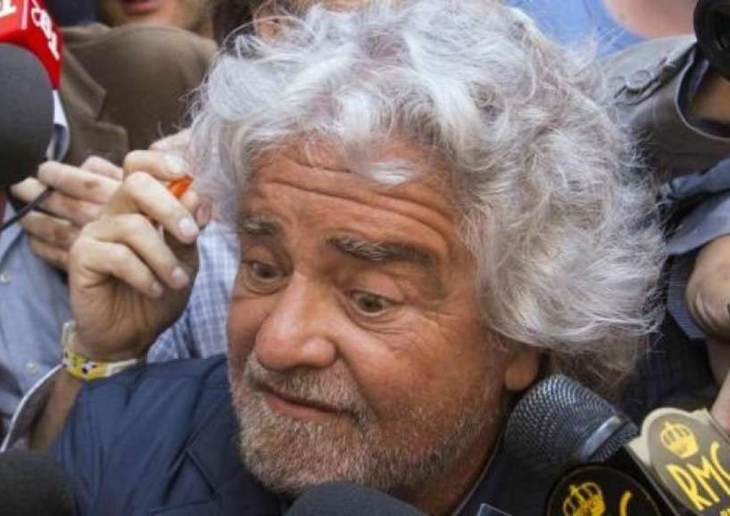 Grillo apre al Pd su Rai e reddito cittadinanza, poi pero' torna all'attacco