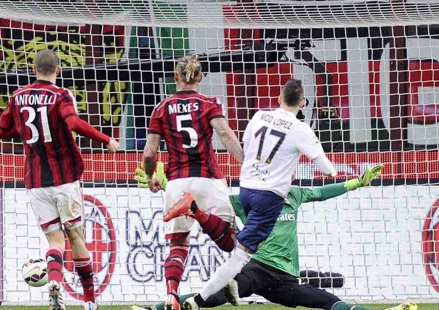 Calcio: Milan-Verona 2-2, Lopez beffa rossoneri al 94'