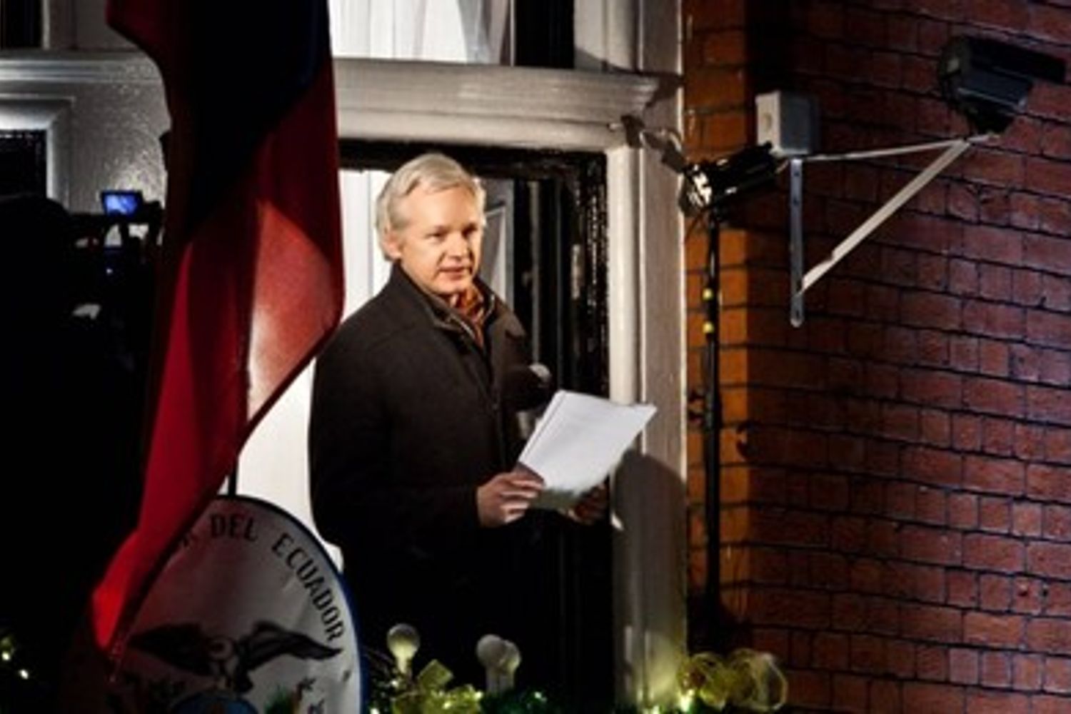 &nbsp;Assange