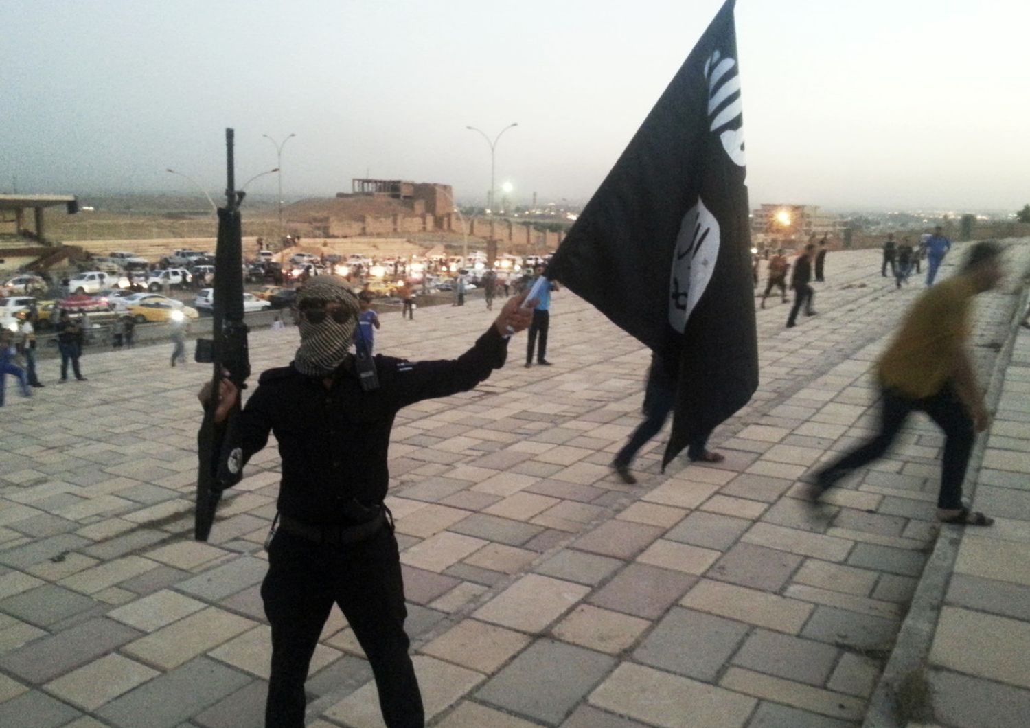 Combattente Isis (Reuters)&nbsp;