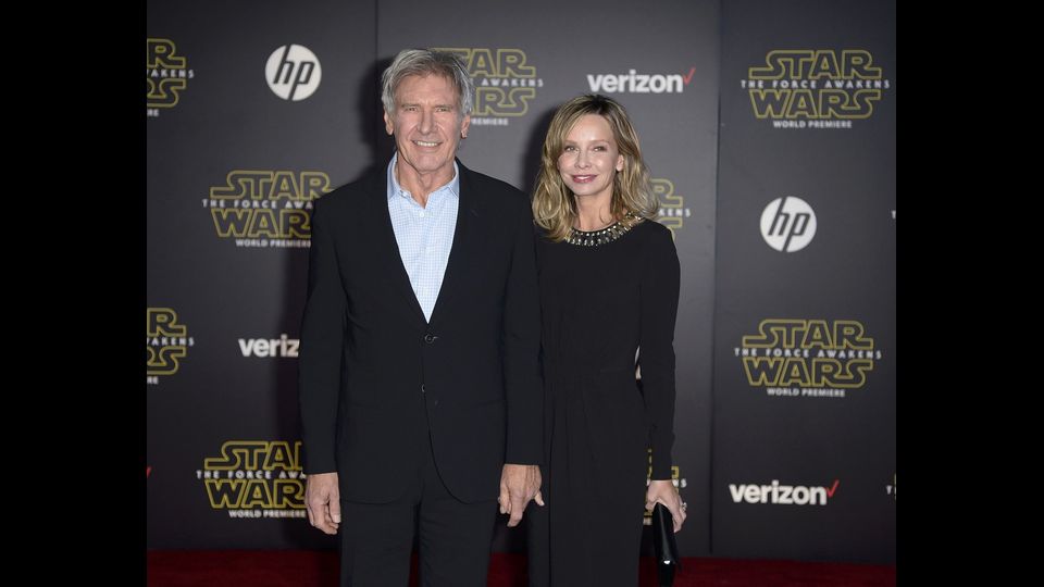 Harrison Fors e la moglie, Calista Flockhart, alla prima di Star Wars (Reuters)&nbsp;