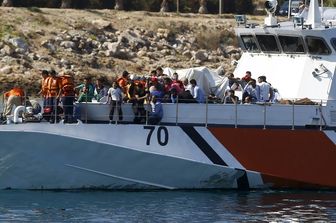 Barcone di migranti siriani (Reuters)&nbsp;