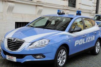 Auto Polizia  &nbsp;