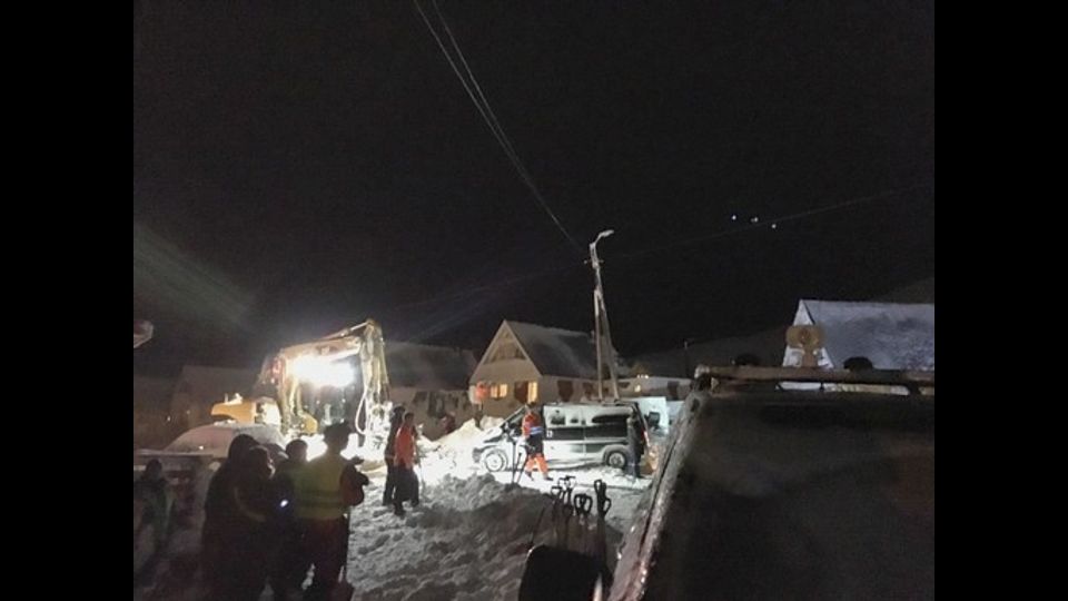 Norvegia: valanga di neve a Svalbard, un morto e 9 feriti