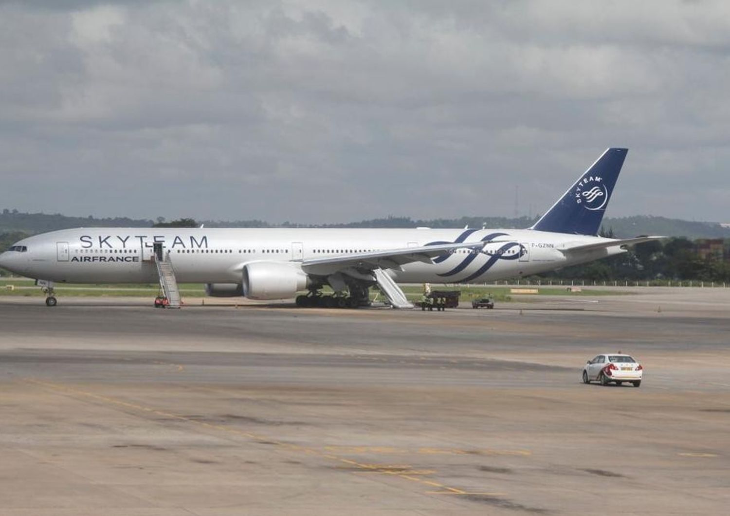 &nbsp;Il volo Air France 463 &egrave; stato costretto a un atterraggio di emergenza a Mombasa per un allarme bomba a bordo