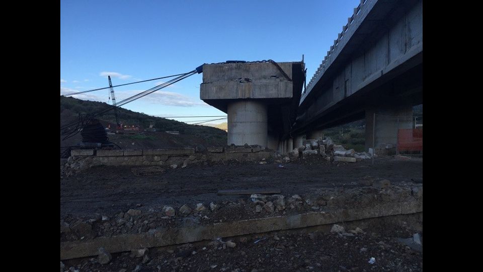 Aggancio della pila n. 20