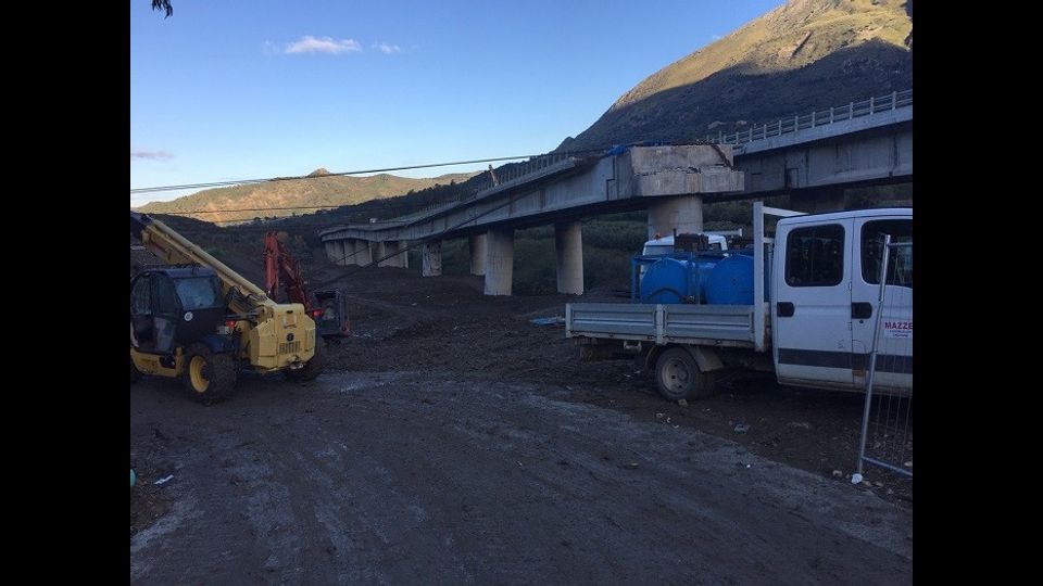 Aggancio della pila n. 20