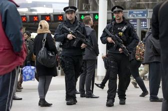 polizia inglese&nbsp;