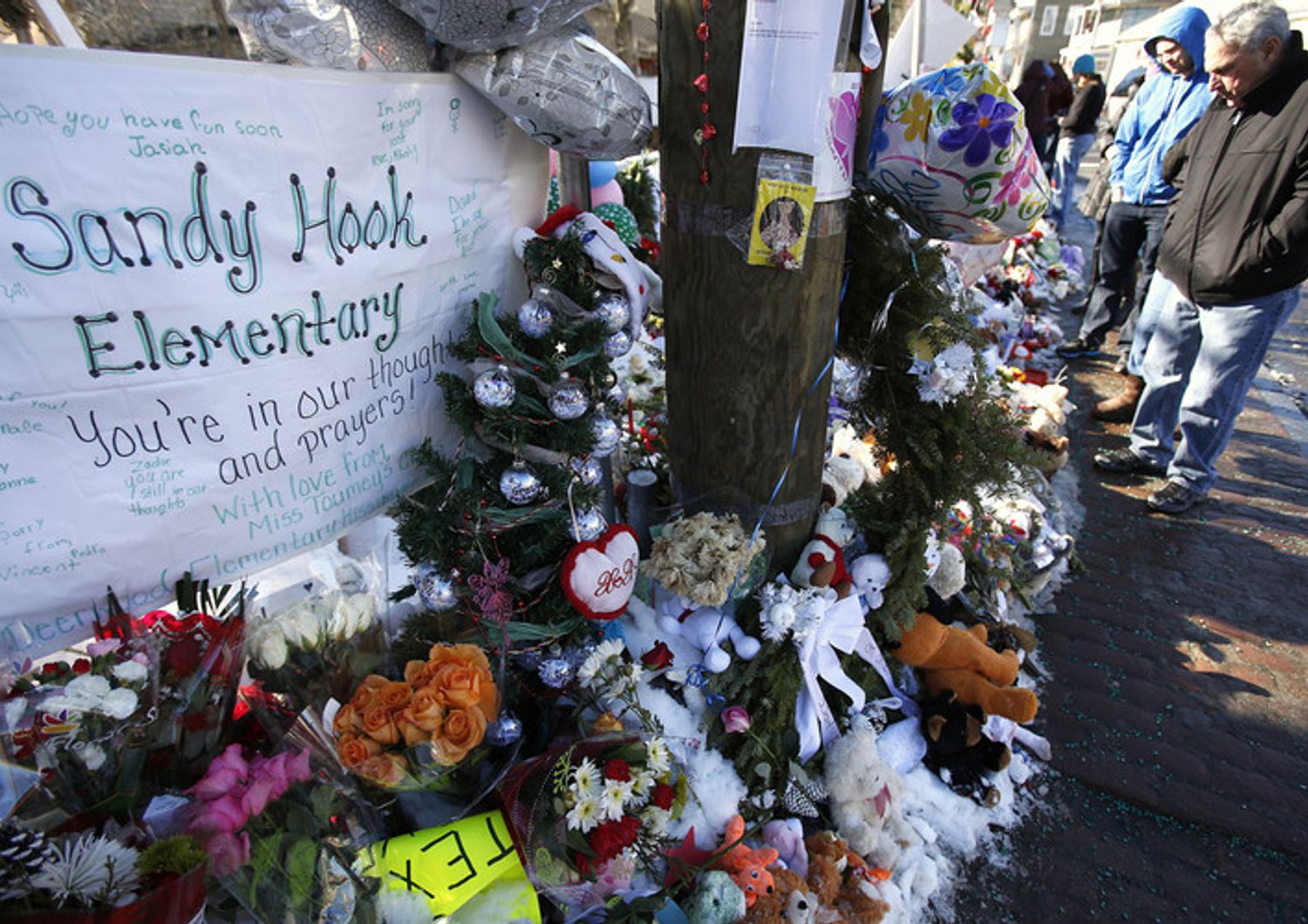 &nbsp;Strage scuola-elementare Sandy Hook Connecticut - Reuters