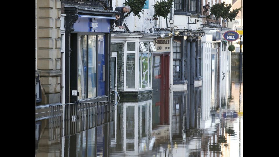 &nbsp;Inondazioni in Inghilterra, centinaia di evacuati - reuters