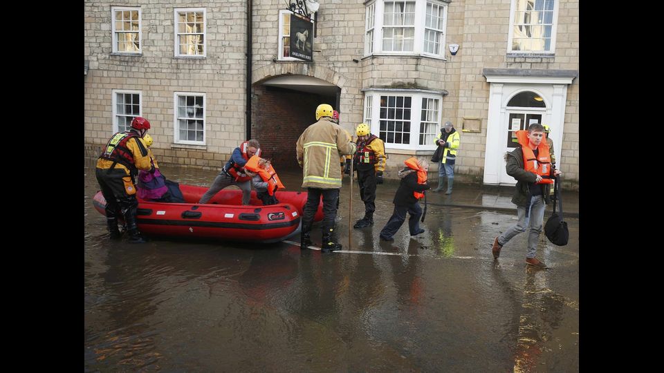 &nbsp;Inondazioni in Inghilterra, centinaia di evacuati - reuters