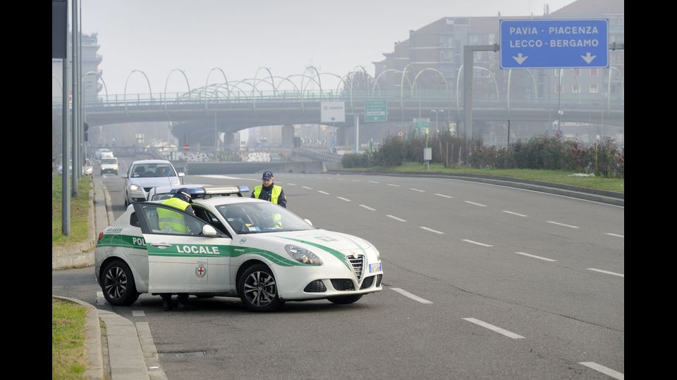 Blocco traffico Milano per eccesso inquinamento (Agf)&nbsp;