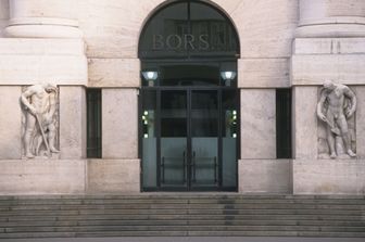 Borsa Milano piazza Affari (imagoeconomica)&nbsp;