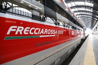 Freccia rossa trenitalia (Imagoeconomica)