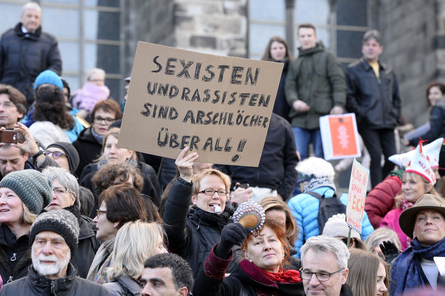 Colonia blindata, femministe, islamofobi e sinistra in piazza (Afp)&nbsp;