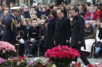 &nbsp;Parigi Hollande commemorazione vittime terrosimo (Afp)