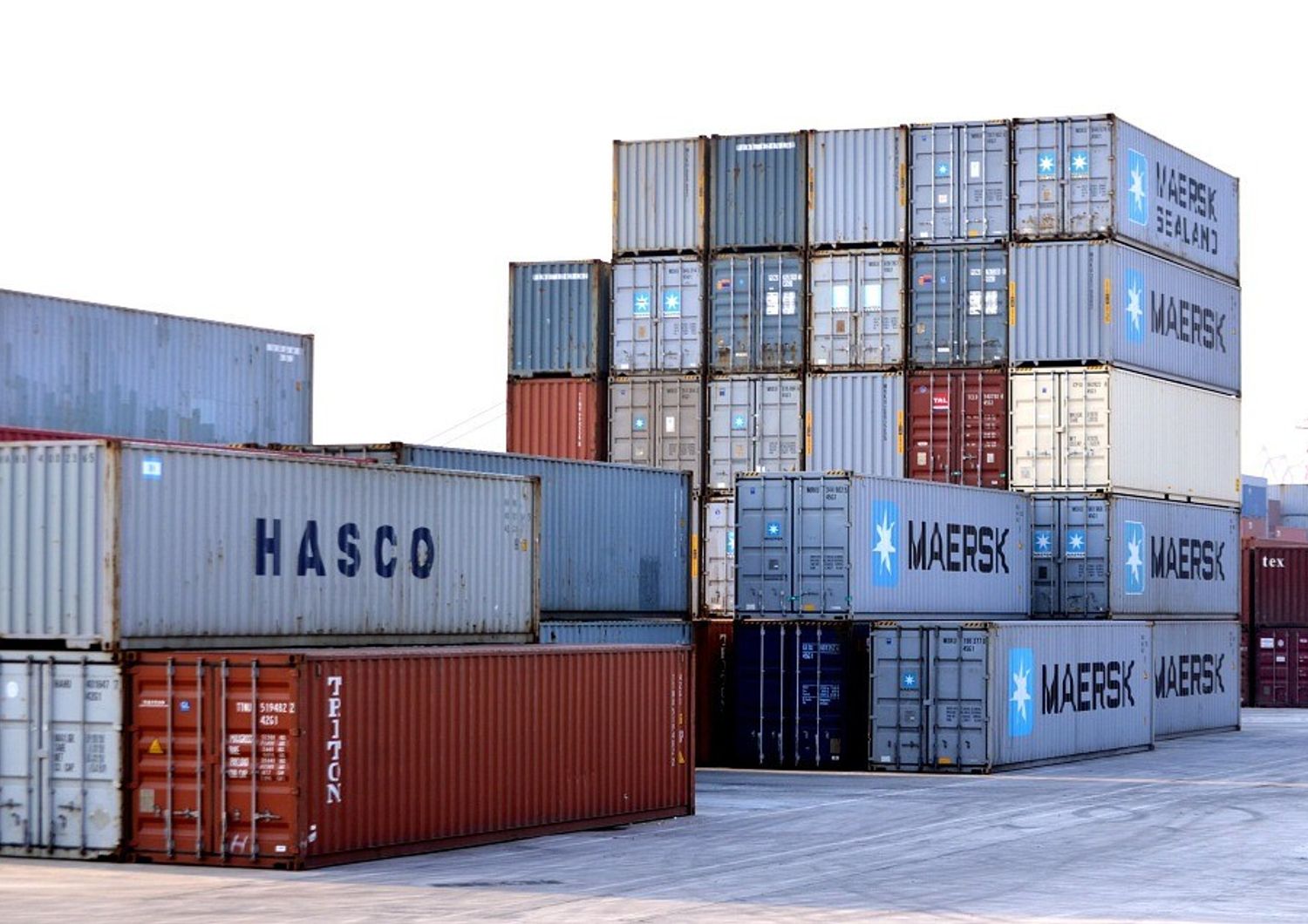 &nbsp; esportazione export carico container commercio estero - pixabay