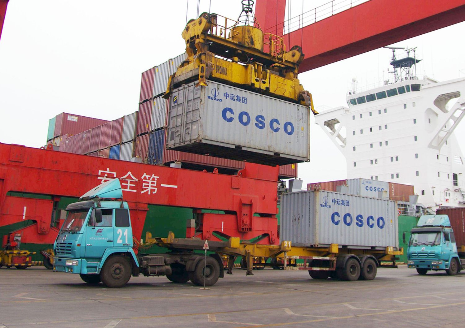 Cosco Cina (Afp)