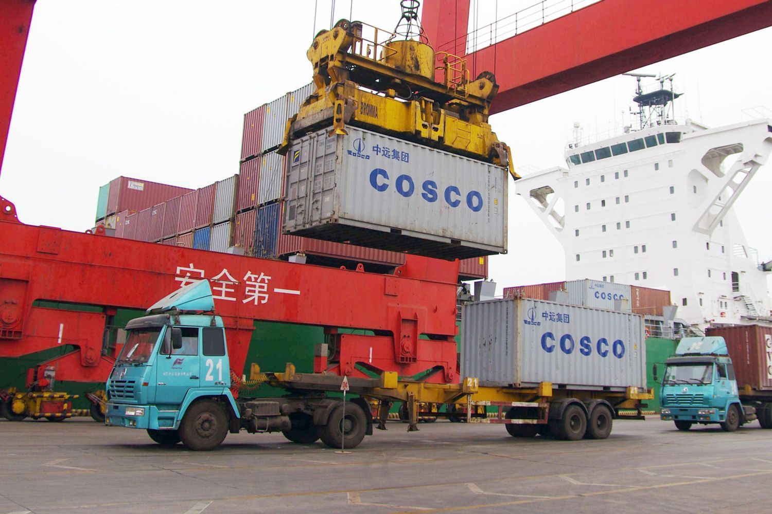 Cosco Cina (Afp)