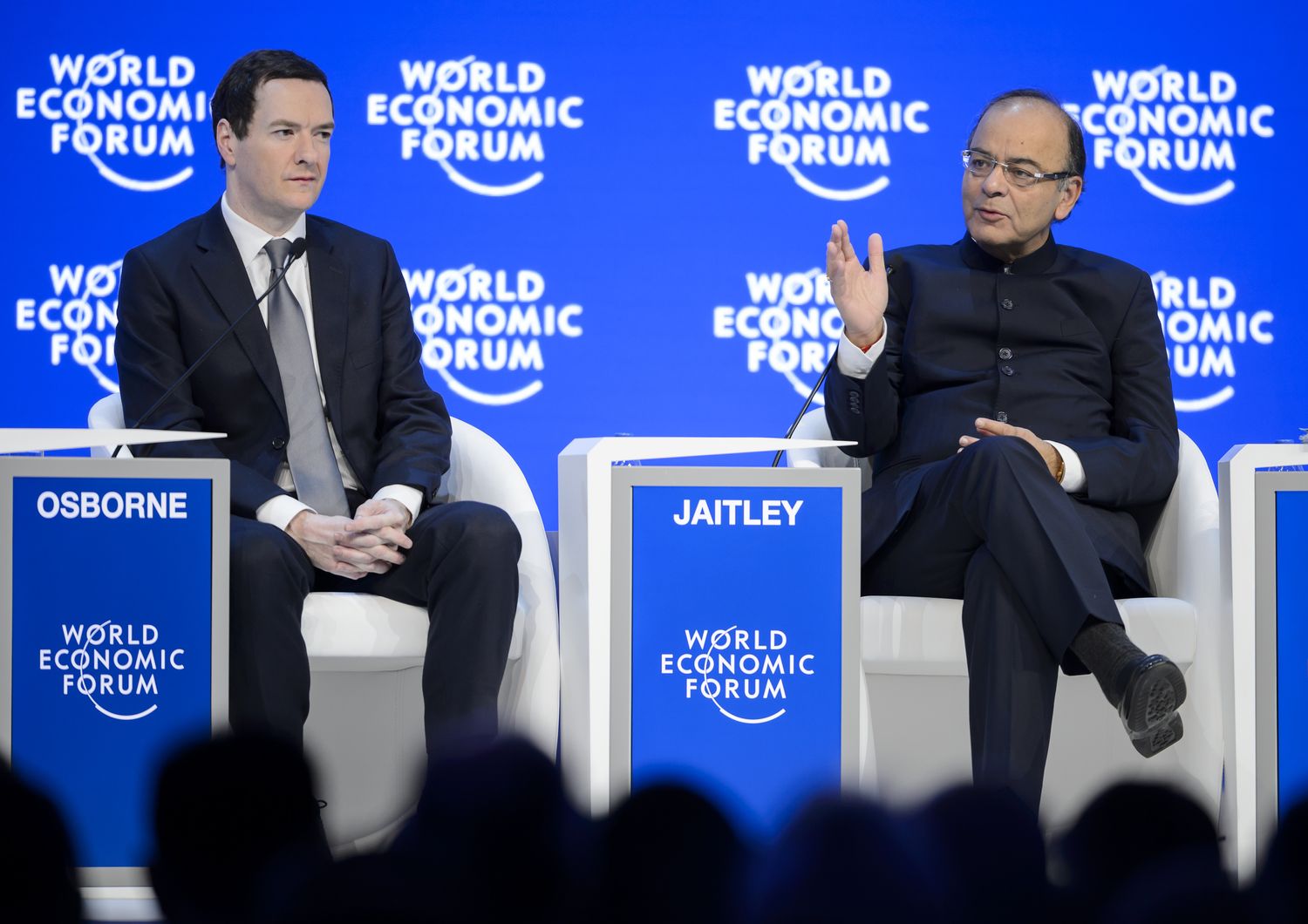 &nbsp;Davos - George Osborne e ministro finanze indiano Arun Jaitley - afp