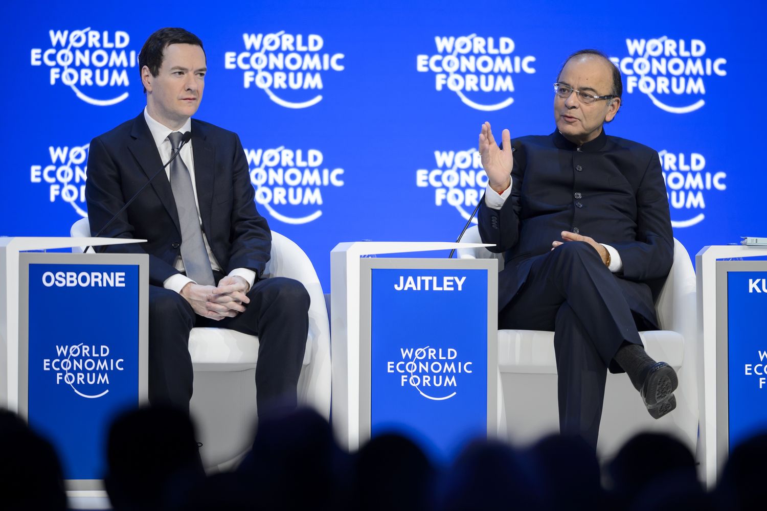 &nbsp;Davos - George Osborne e ministro finanze indiano Arun Jaitley - afp