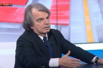 &nbsp; Latella intervista Brunetta (ph e-mail Sky)