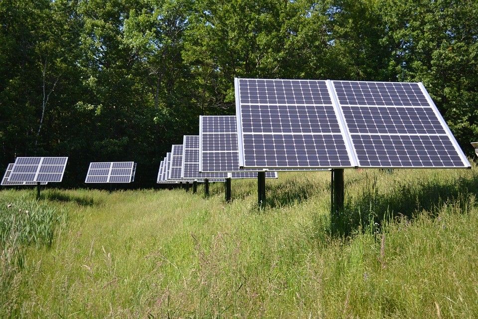 &nbsp;energia rinnovabili pannelli solari fotovoltaico - pixabay