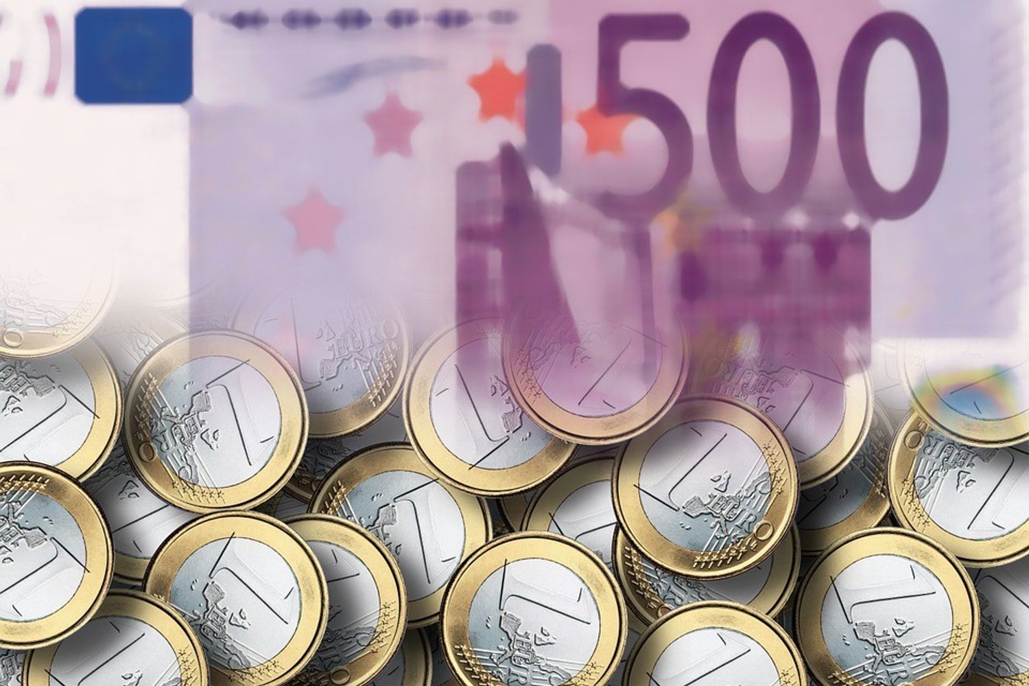 &nbsp;taglio spese euro riduzione debito guadagno - pixabay