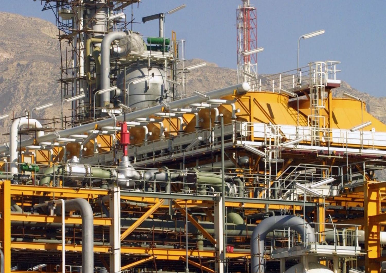 Italia-Iran: Saipem firma intesa raffinerie Pars Shiraz e Tabriz
