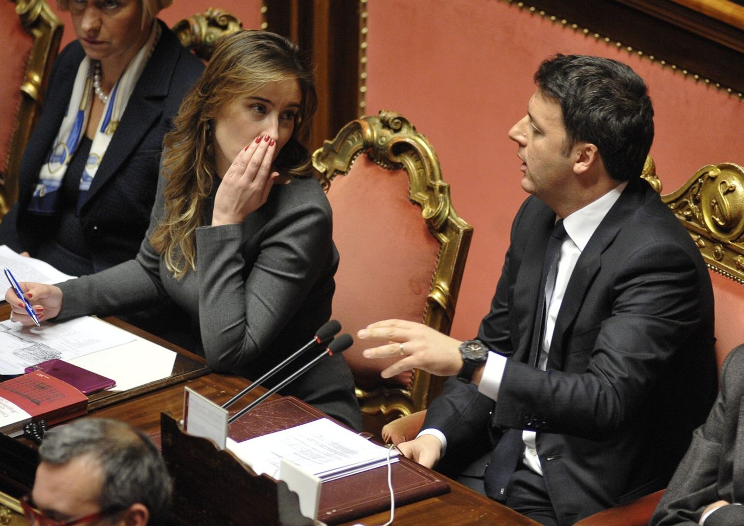 Renzi difende Boschi, &#39;nessun conflitto interessi&#39;