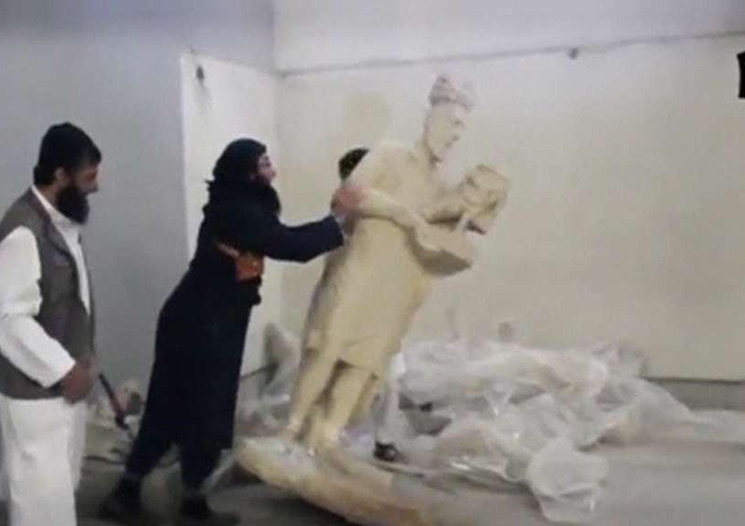 Siria, massacrati 15 cristiani. Isis distrugge il Museo di Mosul