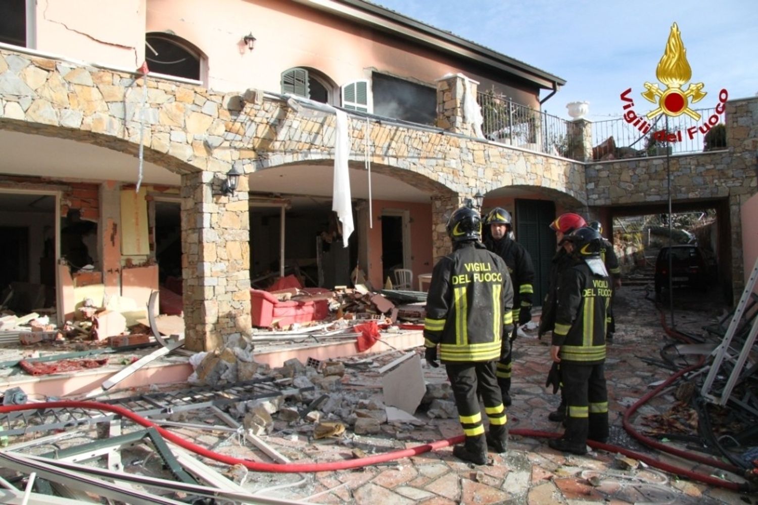Incendio villa Sanremo (Vigili fuoco)