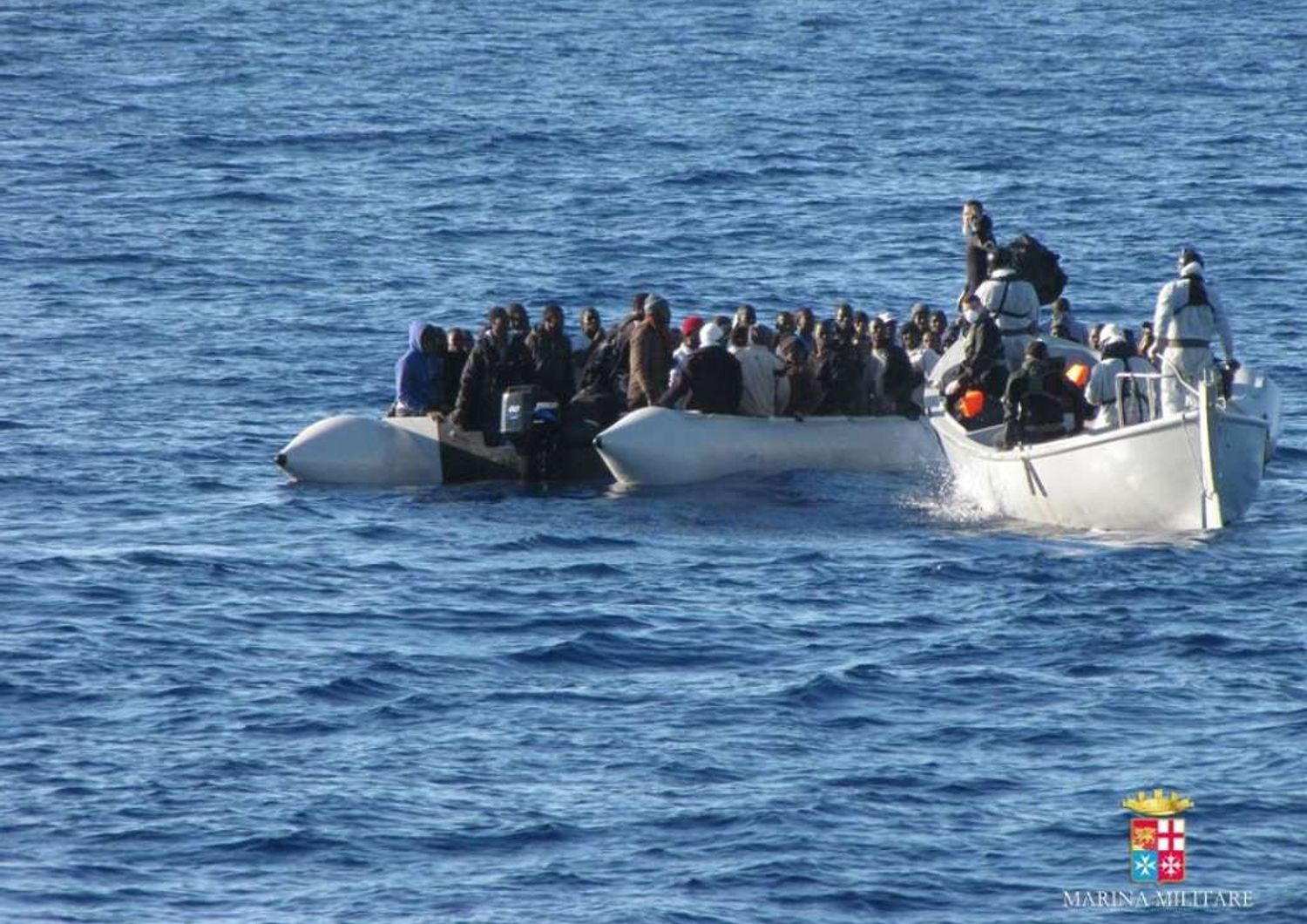 &nbsp;Soccorsi migranti Marina militare (foto-MM1)