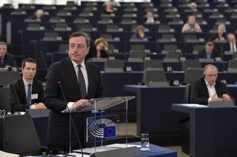 Draghi, a inizio marzo revisione politica monetaria